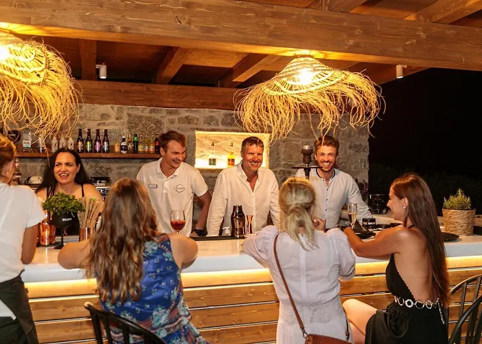 Cosmos Plaka (Naxos)