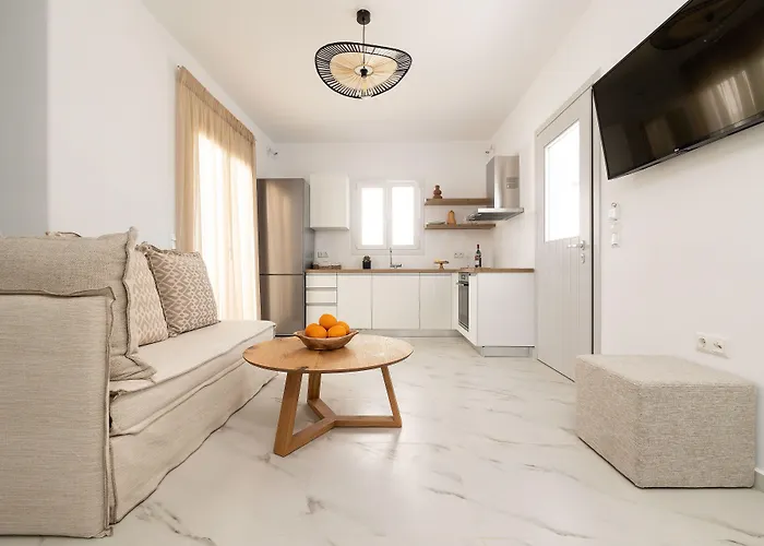 Cosmos Plaka (Naxos)